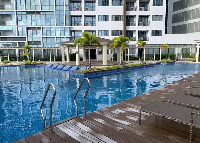 180 Degree Ocean View Aparthotel *